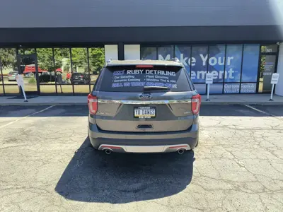 Vehicle Graphics & Wraps Photo